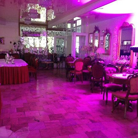Acwador Hotel Pleszew ภายนอก รูปภาพ