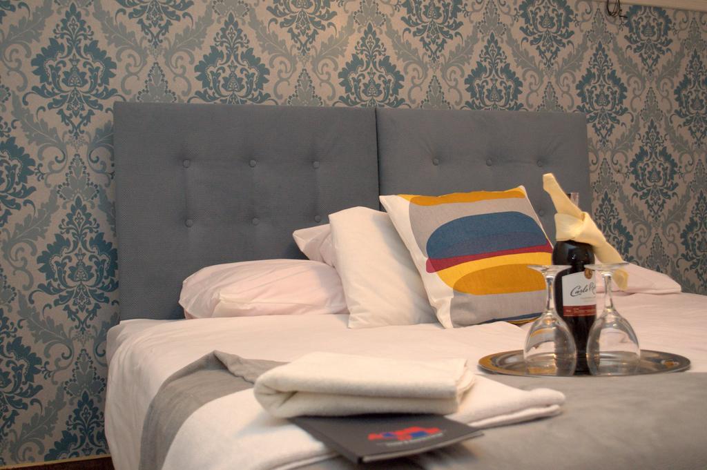 Acwador Hotel Pleszew ภายนอก รูปภาพ